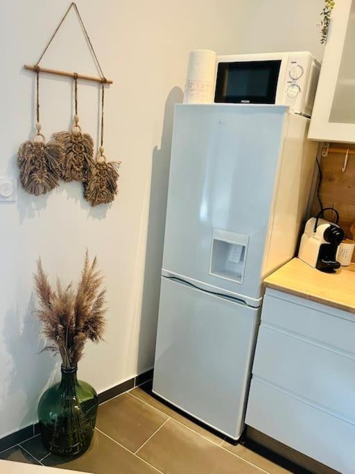 Appartement Glamour Tout Equipe Avec Balneo Et Sauna Nancy Exterior foto